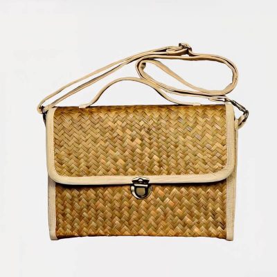 Woven clutch